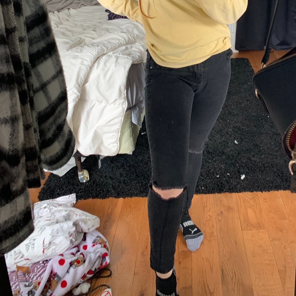 Low rise jeans